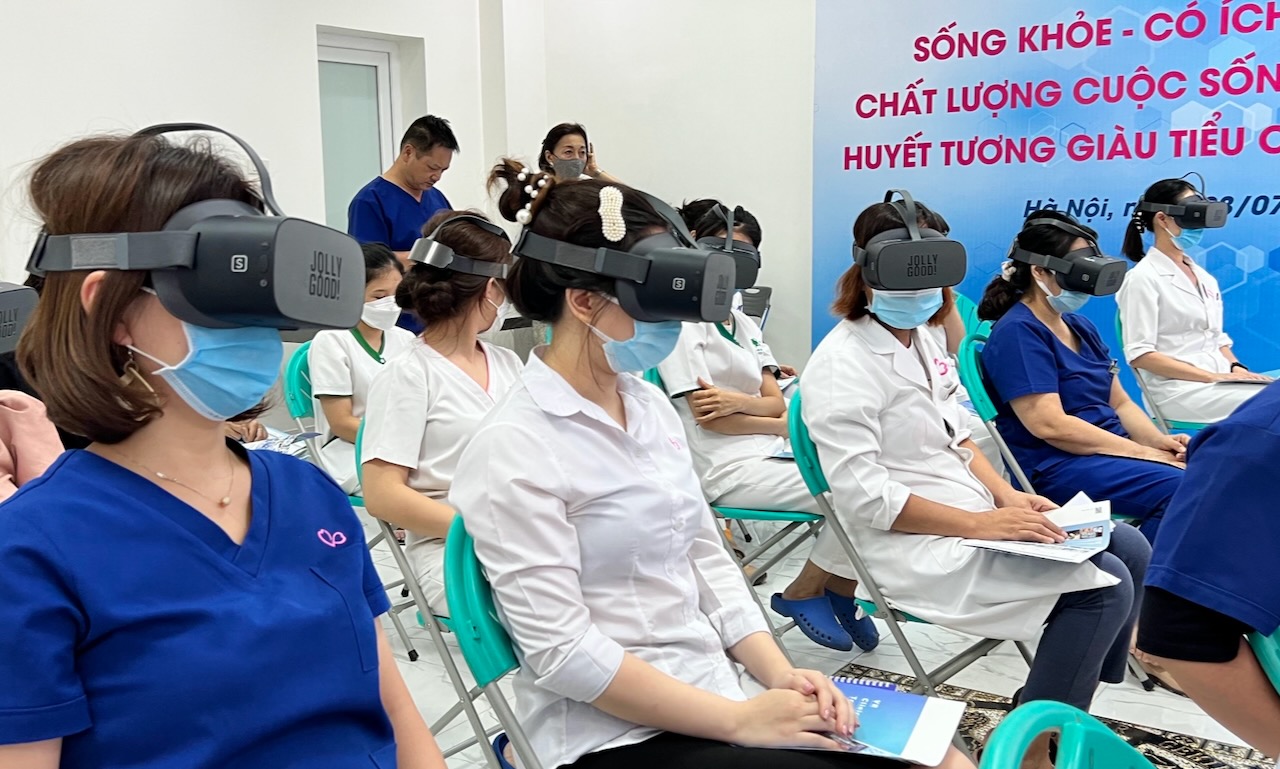ジョリーグッド、医療VRで日本医療技術のアジア輸出を促進！ 第一弾ベトナムの医療機関や大学で日本医療VRセミナー実施